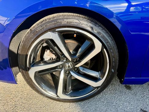 Used 2019 Honda Accord Sport image 10