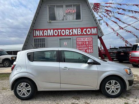 Used 2016 Chevrolet Sonic LT image 8