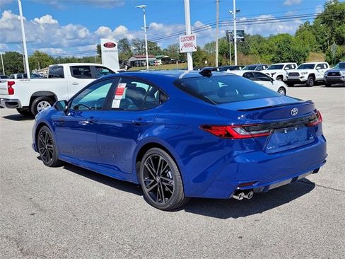 Used 2025 Toyota Camry XSE image 5