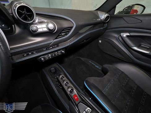 Used 2022 Ferrari F8 Tributo RWD image 28