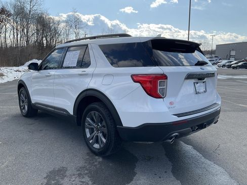 Used 2023 Ford Explorer XLT w/ Equipment Group 202A image 27