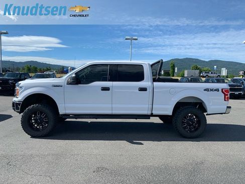 Used 2020 Ford F150 XLT w/ Trailer Tow Package AWD/4WD image 4