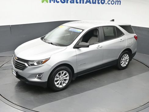 Used 2021 Chevrolet Equinox LS w/ LS Convenience Package AWD/4WD image 22