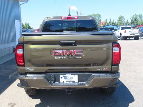 Used 2025 GMC Canyon AT4 w/ Technology Plus Package AWD/4WD image 10