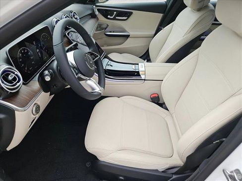 Used 2025 Mercedes-Benz C 300 Sedan image 15