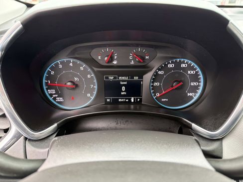 Used 2021 Chevrolet Equinox LS w/ LPO, Floor Liner Package image 8