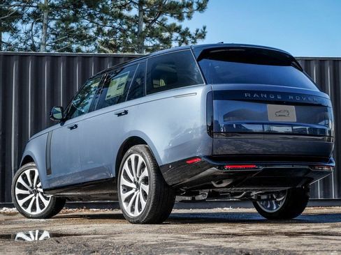 New 2026 Land Rover Range Rover Long Wheelbase SE AWD/4WD image 2