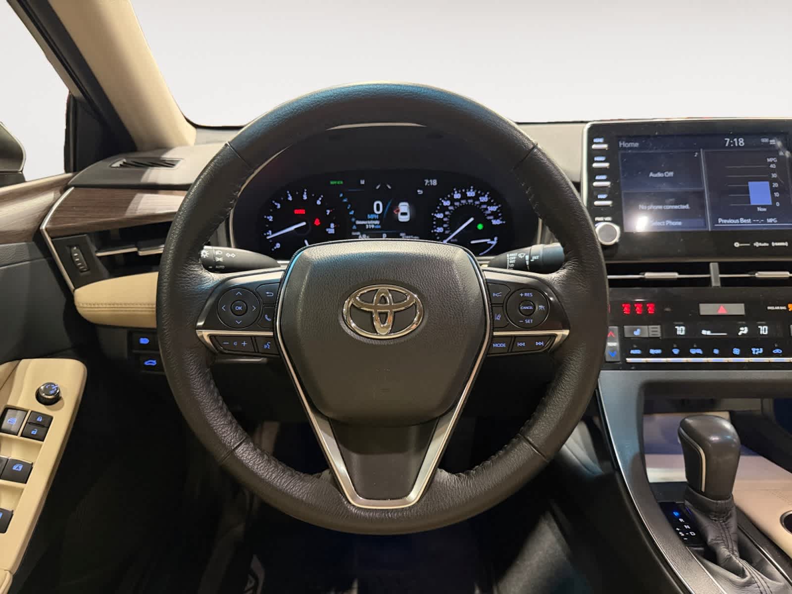 Used 2021 Toyota Avalon XLE FWD image 13