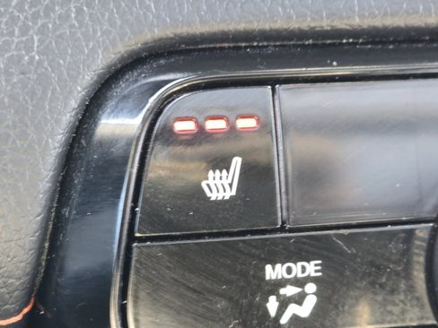 Used 2023 Honda Pilot TrailSport image 7