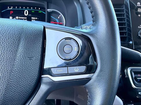 Used 2021 Honda Pilot Touring image 23