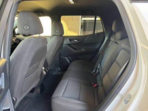 Used 2025 Chevrolet Equinox LT FWD image 25