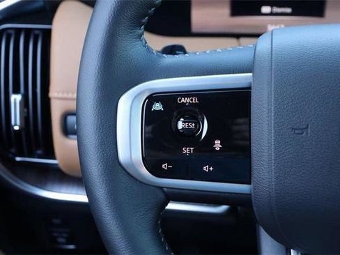 Used 2025 Nissan Armada SL w/ Captain's Chari Seat Package image 14