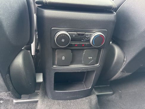 Used 2020 Ford Explorer XLT w/ Equipment Group 202A image 37