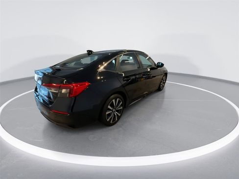 Used 2023 Honda Civic EX image 8