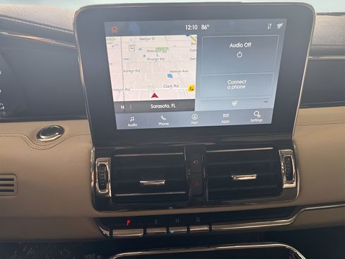 Used 2020 Lincoln Navigator Reserve w/ Luxury Package AWD/4WD image 6