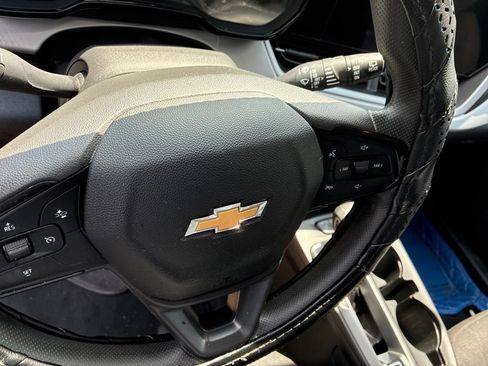 Used 2024 Chevrolet Trax LS w/ LS Convenience Package FWD image 23