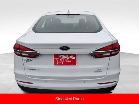 Used 2020 Ford Fusion SE image 5