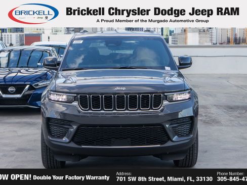 New 2025 Jeep Grand Cherokee Laredo image 2