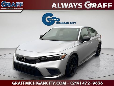 Used 2024 Honda Civic Sport image 1