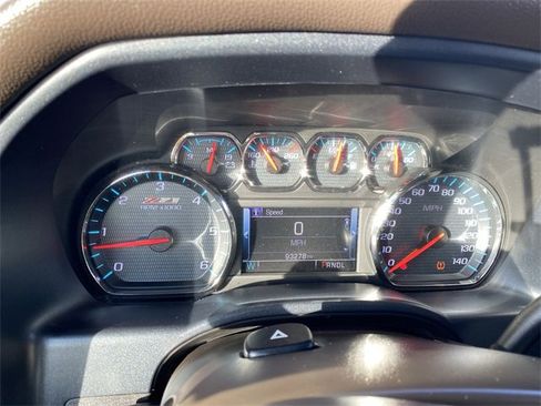 Used 2018 Chevrolet Silverado 1500 LTZ Z71 image 15