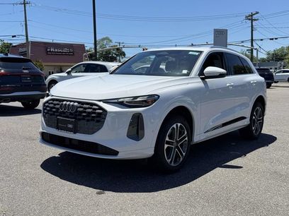 Certified 2025 Audi Q5 Premium w/ Convenience Package