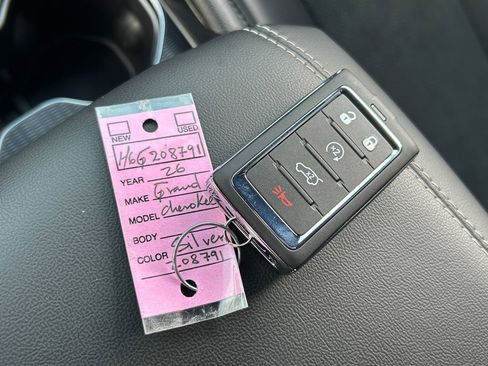 New 2026 Jeep Grand Cherokee Altitude image 47