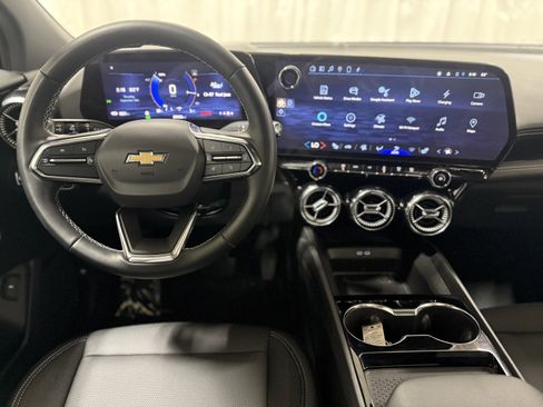 Used 2024 Chevrolet Blazer EV LT image 16