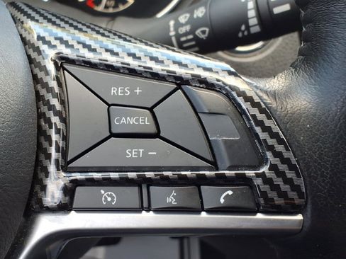 Used 2020 Nissan Rogue SV image 28