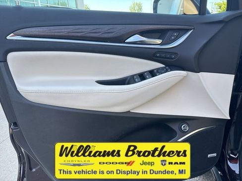 Used 2023 Buick Enclave Avenir w/ Avenir Technology Package image 16