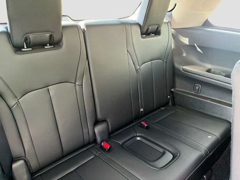 Used 2026 INFINITI QX60 Luxe w/ Family Package FWD image 29