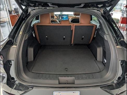 New 2025 VinFast VF 8 Plus image 15