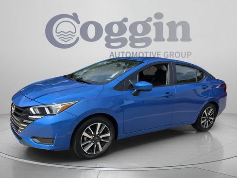 Used 2024 Nissan Versa SV FWD image 1