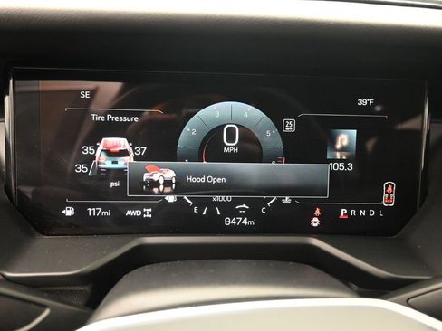 Used 2024 GMC Acadia Denali w/ LPO, Roadside Safety Package image 22