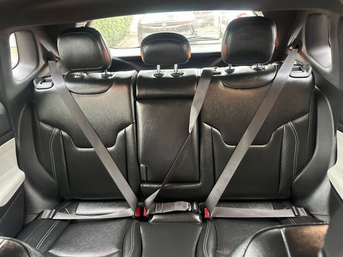 Used 2025 Jeep Compass Limited image 38