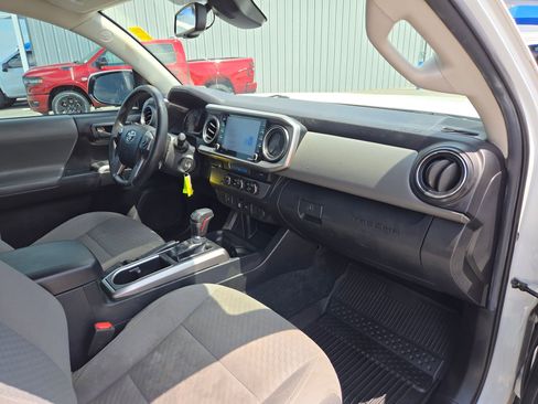Used 2021 Toyota Tacoma SR5 RWD image 24
