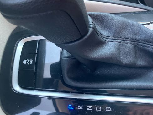 Used 2025 Toyota Corolla LE FWD image 24