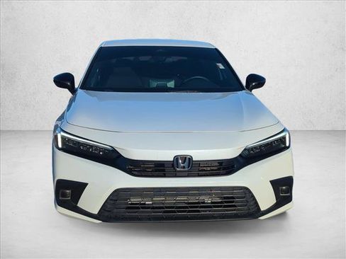 Used 2023 Honda Civic Sport image 2