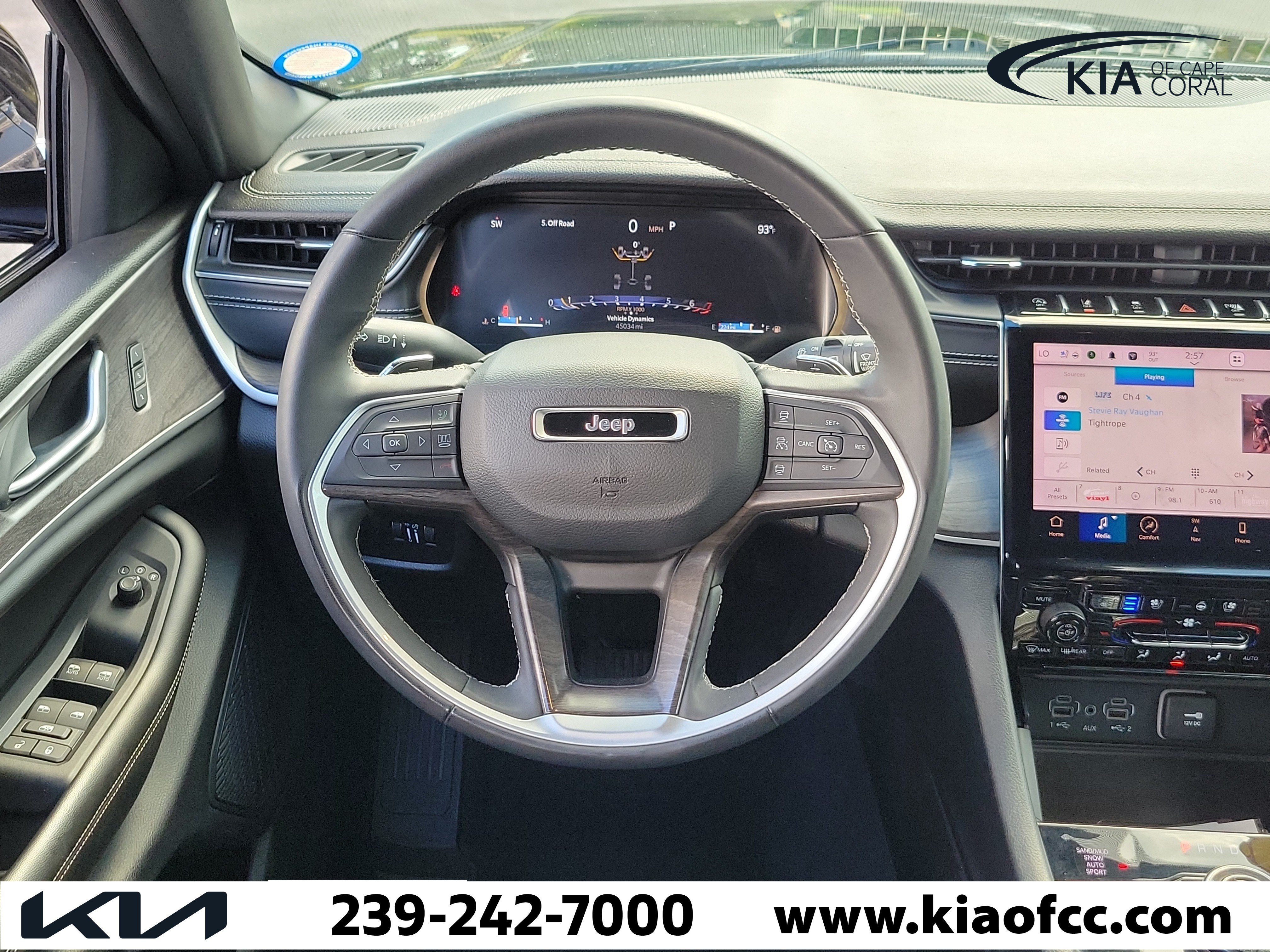 Used 2024 Jeep Grand Cherokee Limited w/ Luxury Tech Group II AWD/4WD image 18