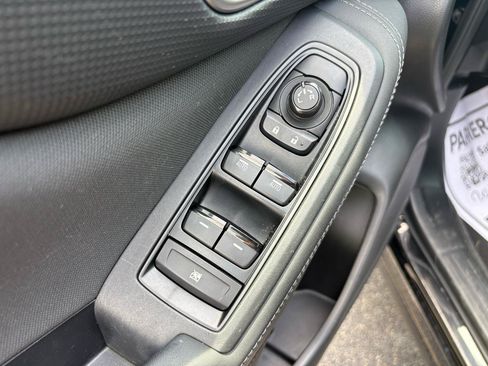 Used 2021 Subaru Forester Premium AWD/4WD image 11