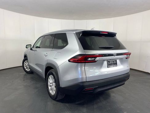 Used 2025 Toyota Grand Highlander FWD image 9