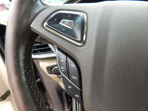 Used 2017 Lincoln MKX Reserve w/ Lincoln MKX Climate Package FWD image 24