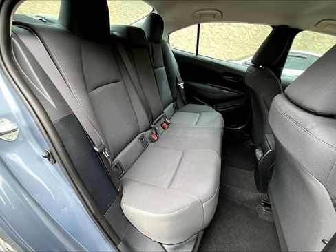 Used 2024 Toyota Corolla LE image 19