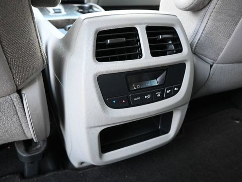 Used 2021 Honda Pilot EX image 19