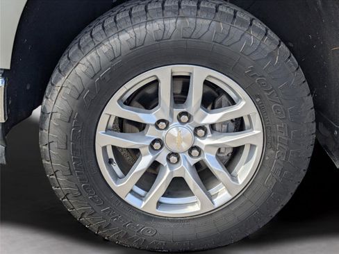 Used 2019 Chevrolet Silverado 1500 LTZ w/ LTZ Convenience Package image 10