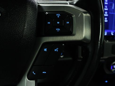 Used 2022 Ford F250 Platinum w/ FX4 Off-Road Package image 21