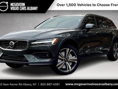 New 2026 Volvo V60 B5 Cross Country Plus w/ Protection Package Premier