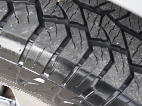 Used 2018 Ford F150 XLT w/ Equipment Group 302A Luxury image 11