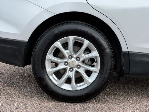 Used 2019 Chevrolet Equinox LT image 17