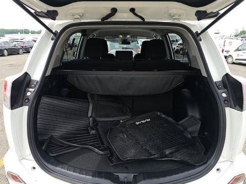 Used 2018 Toyota RAV4 LE w/ All Weather Liner Package AWD/4WD image 10
