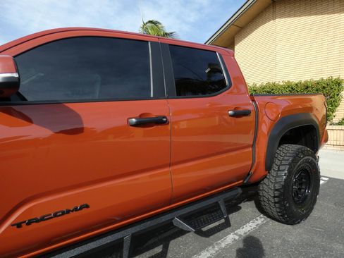 Used 2025 Toyota Tacoma TRD Off-Road w/ TRD Off Road Premium Package image 13